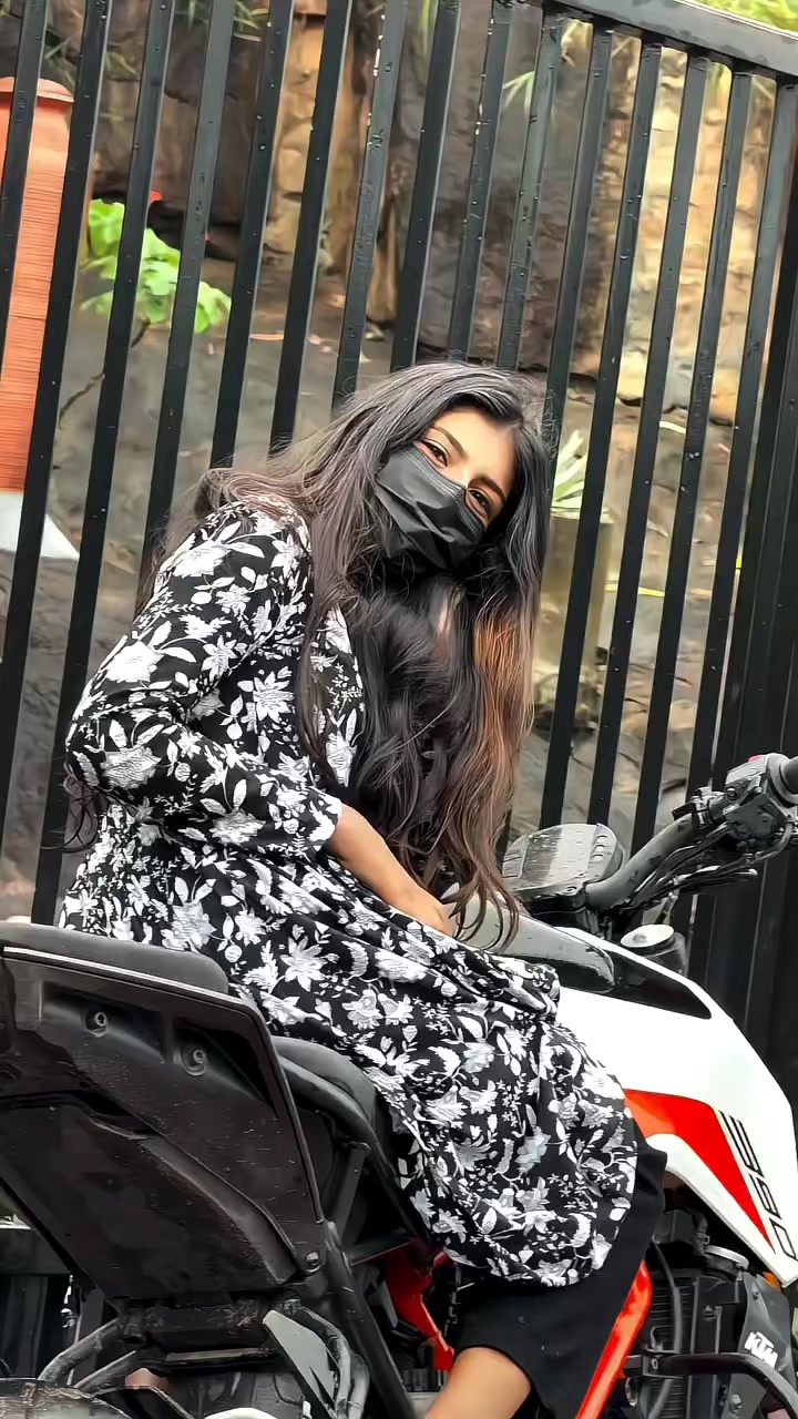 @Priya Official