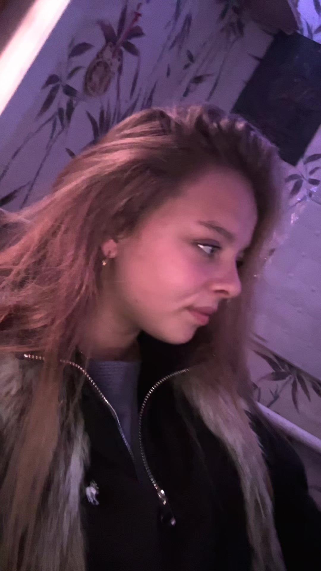 @Девушка,которой похуй на все🤭