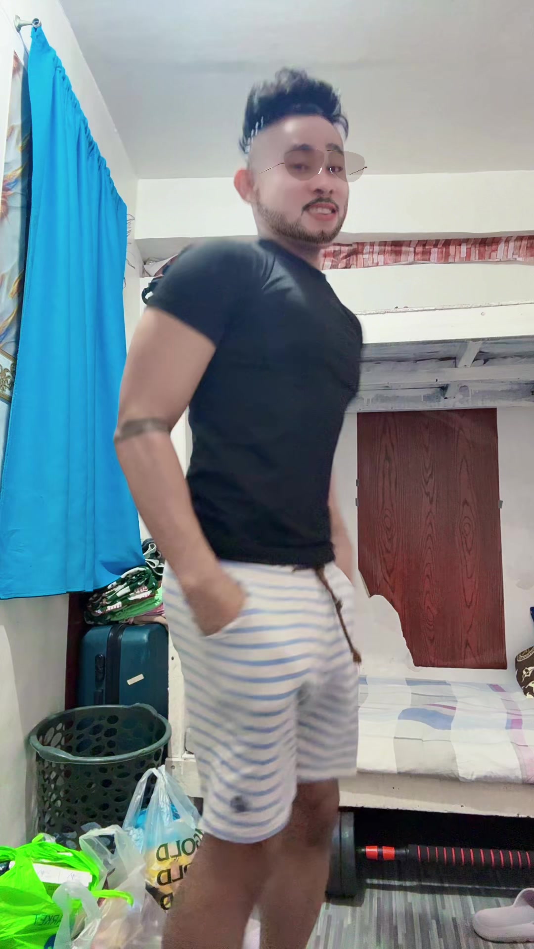 @KaMino Ybanez Reyes