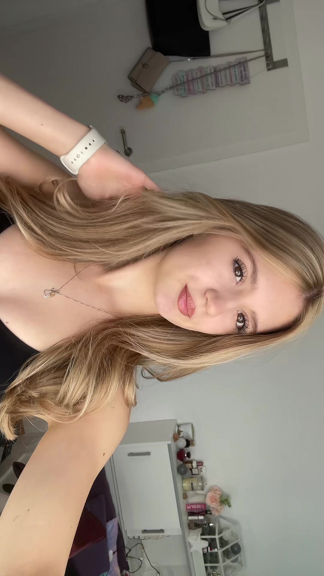 @lena.ist.blond