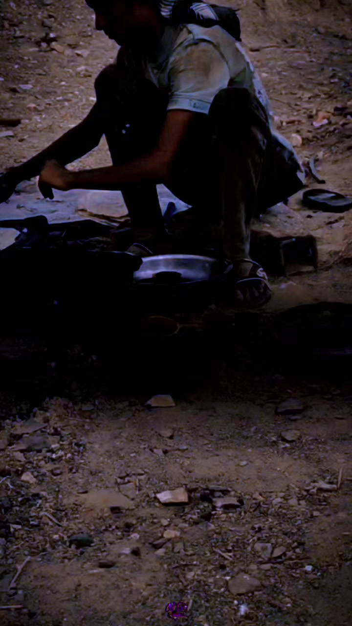 @خال نون