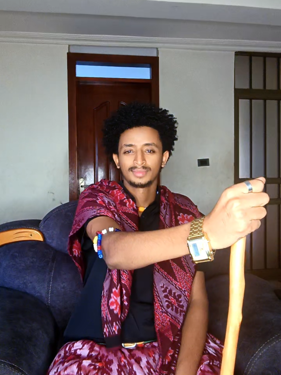 @ጌቾ ራያ💪👑