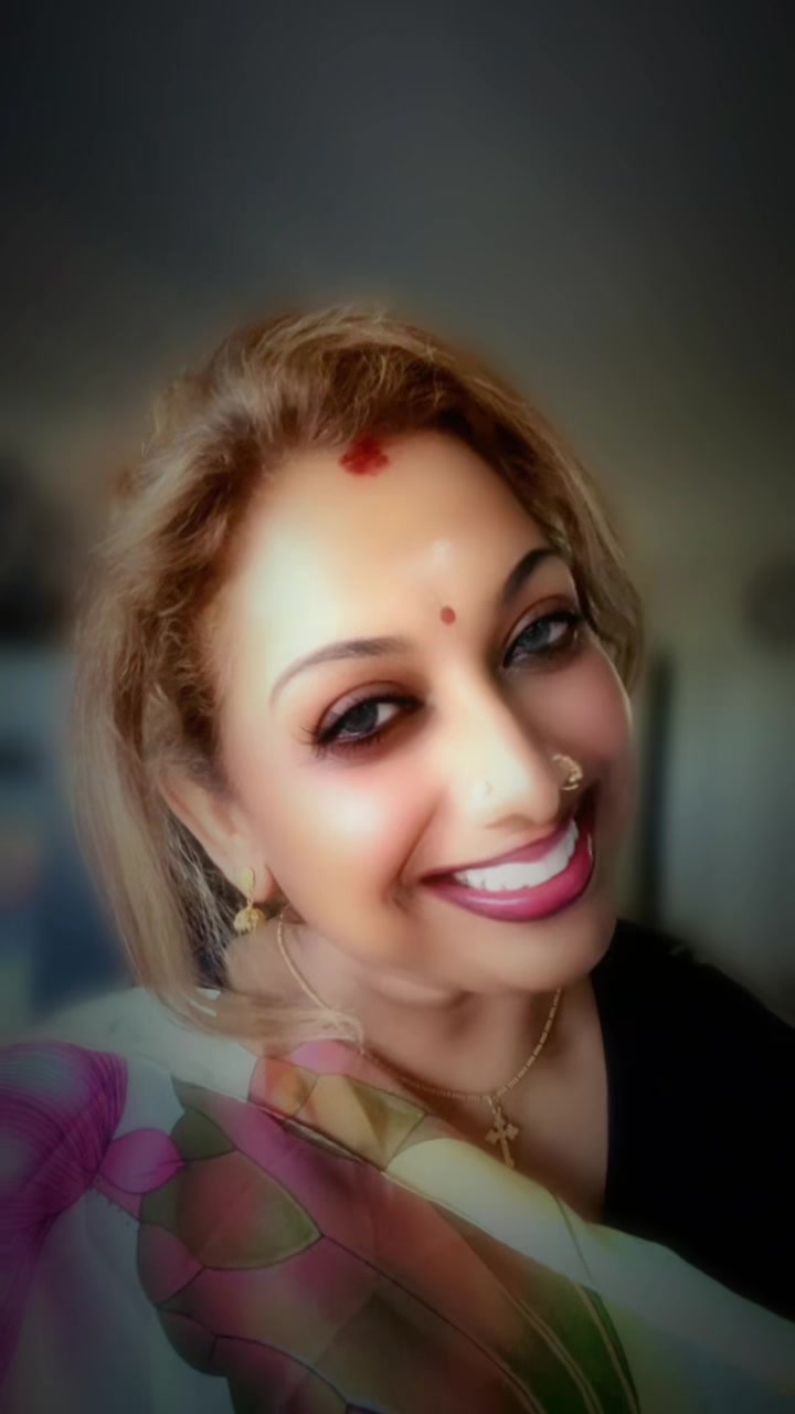 @Shobananava🇨🇦🇱🇰🇸🇬🇳🇬