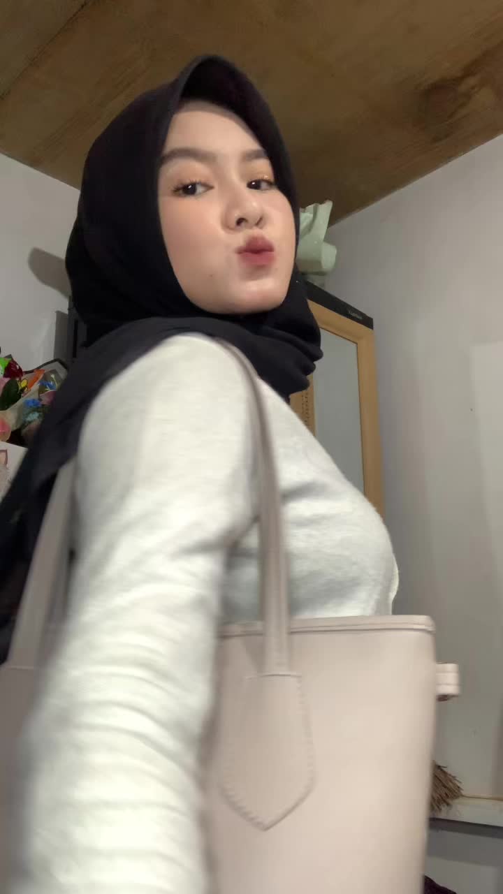 @adelll