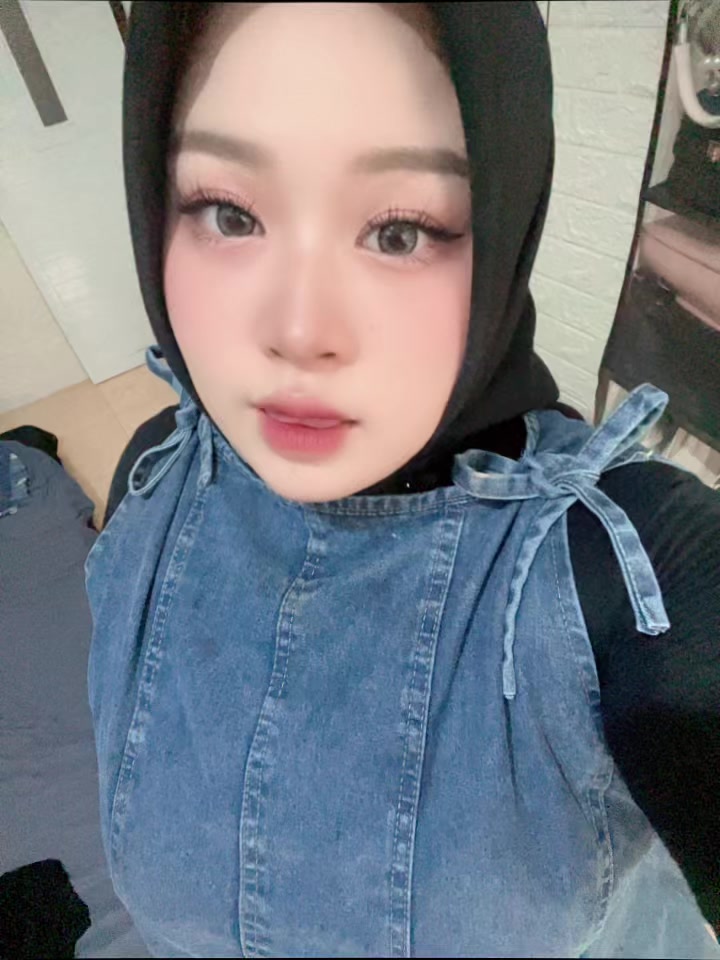 @ayy