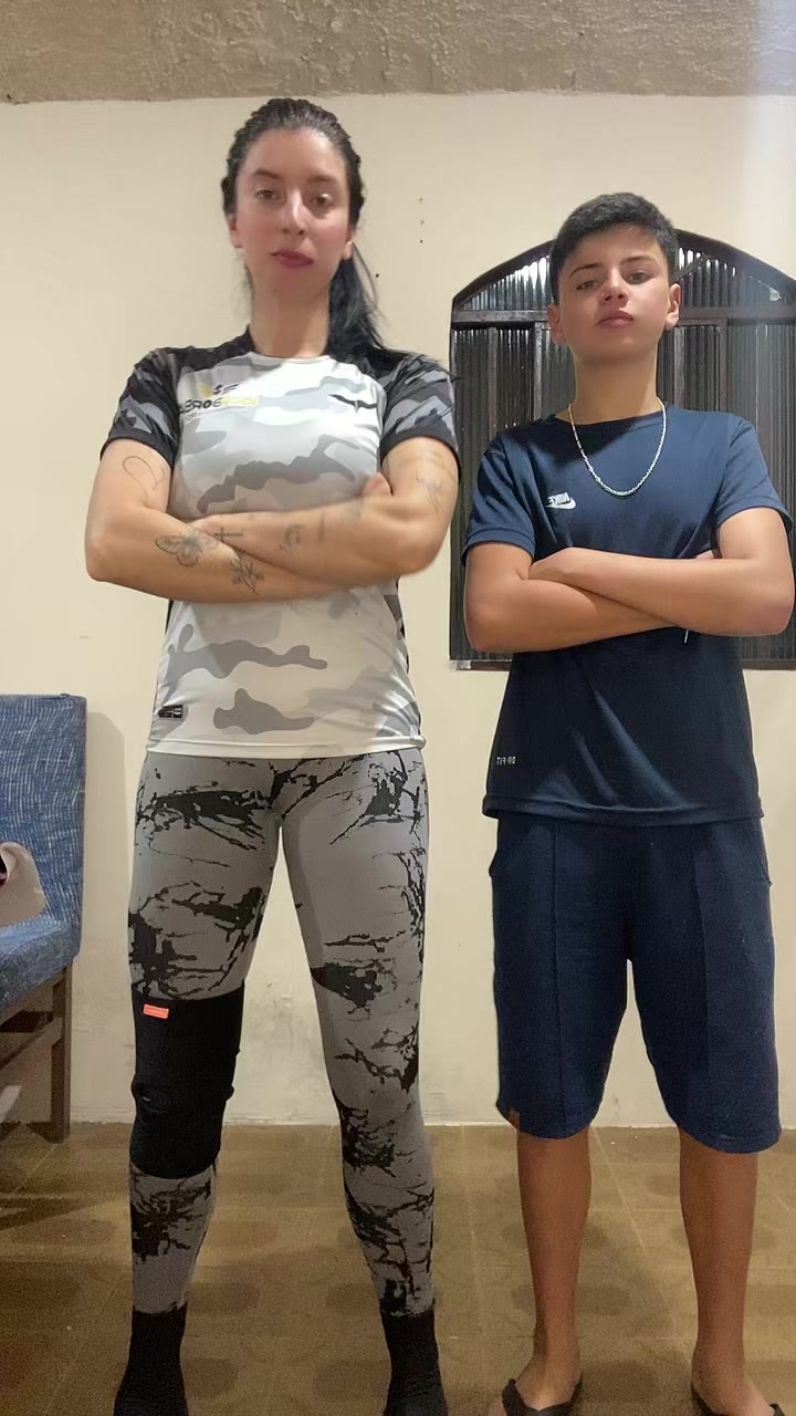 @Viviane Anselmo 🦒