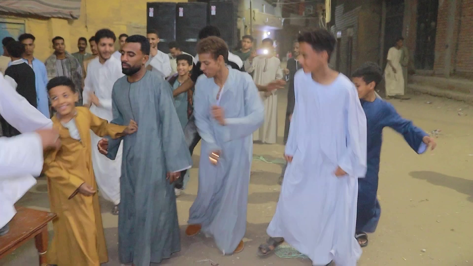 @عمور
