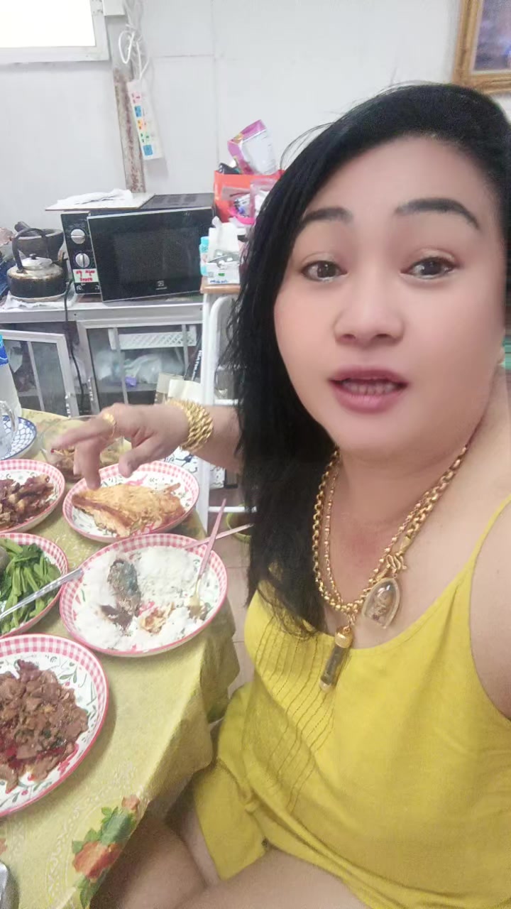 @ชุลีพร ใจเย็น