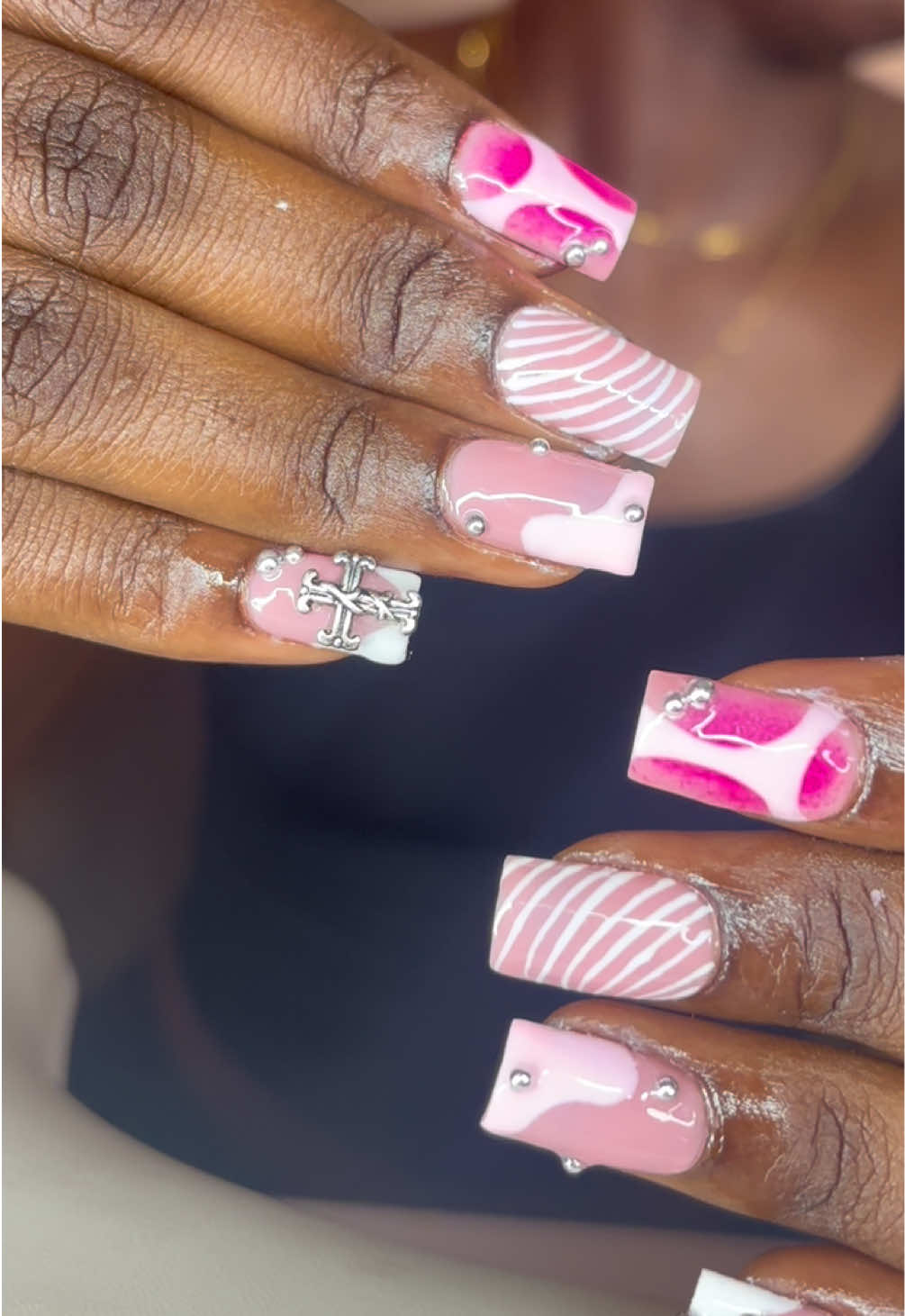@NailsbyFabiana