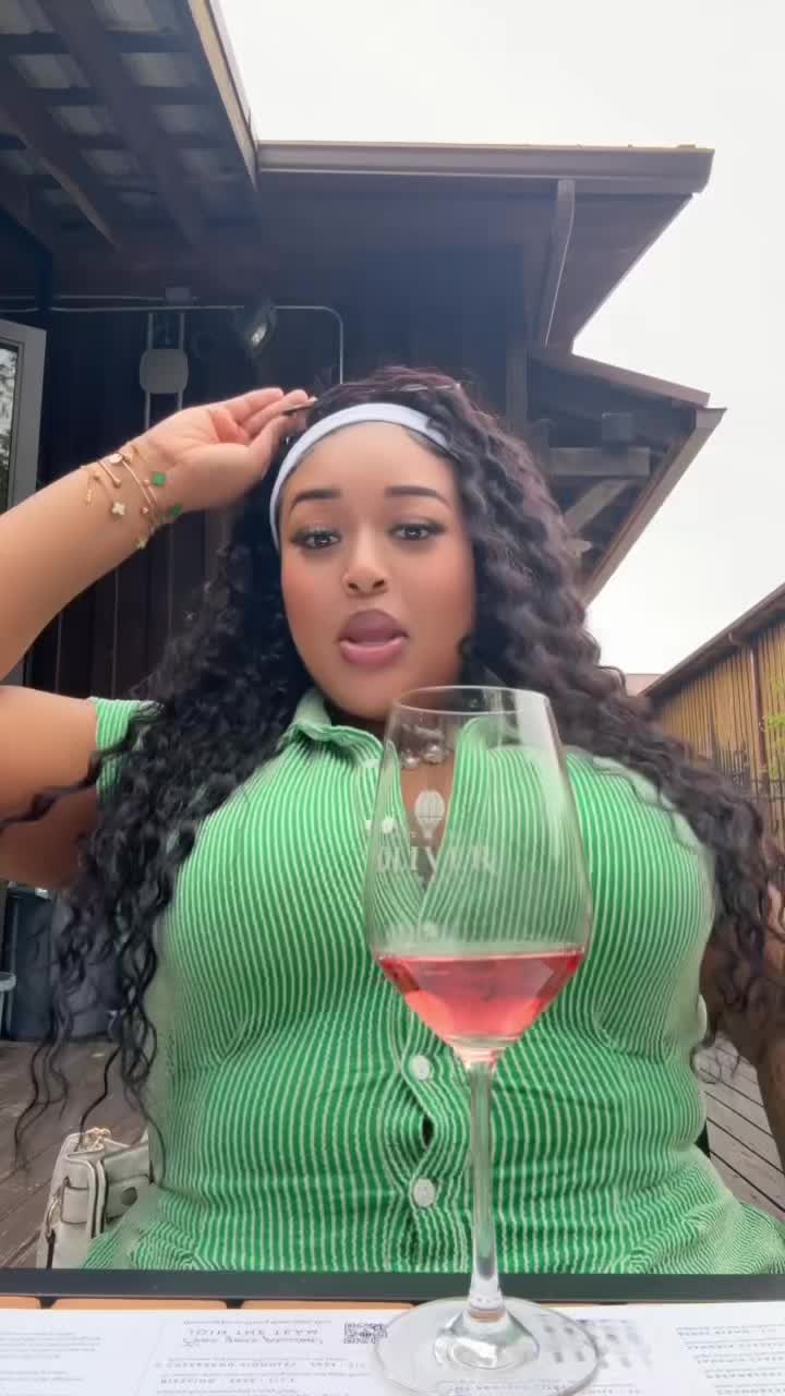 @nvrthatserious_26