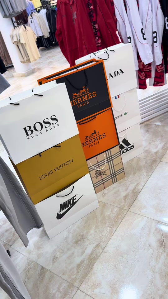 @معتز لملابس الشباب والاحذيه🛍️