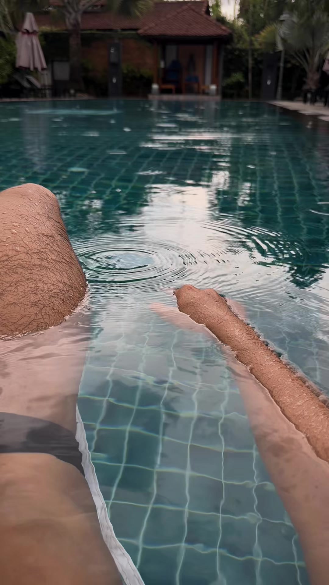 @Kh&igrave;n