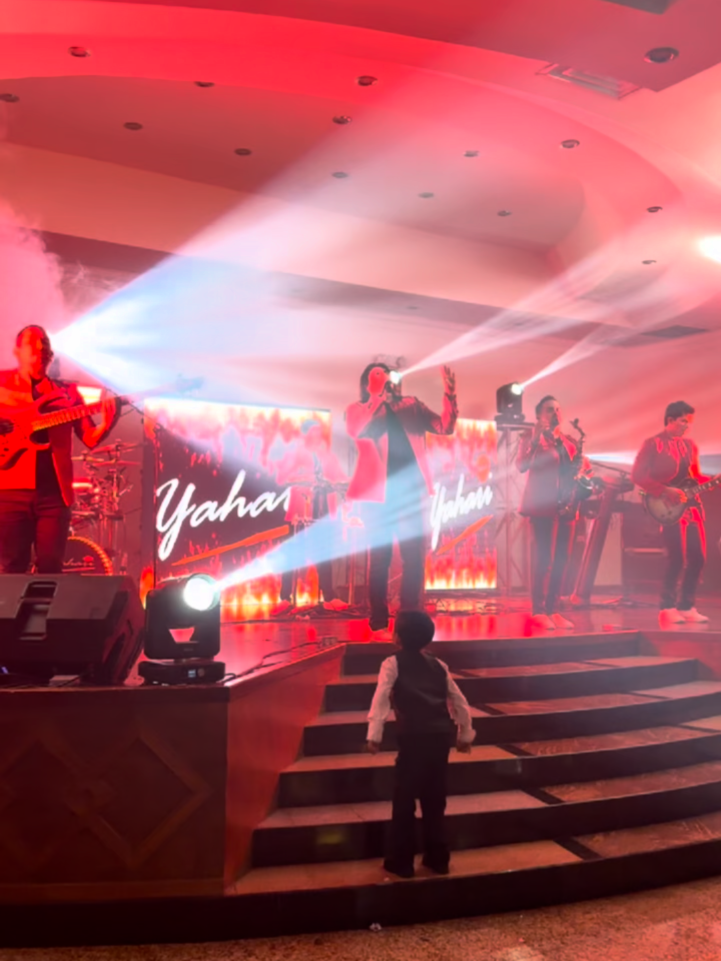 @Grupo Yahari