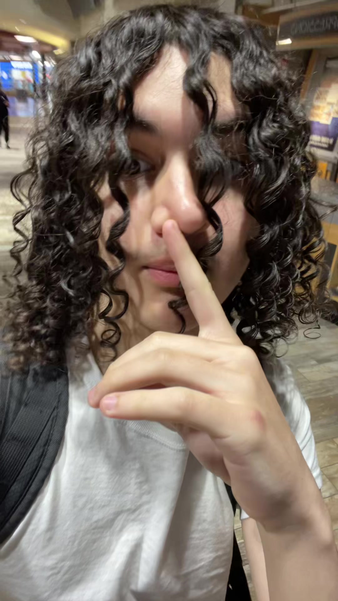 @Thraxr