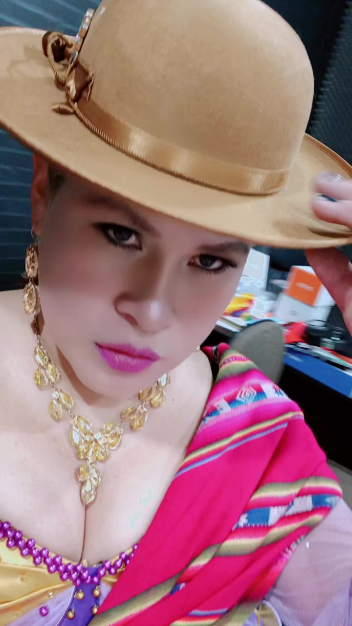 @🔱LA DIABLA💔💛💚💃