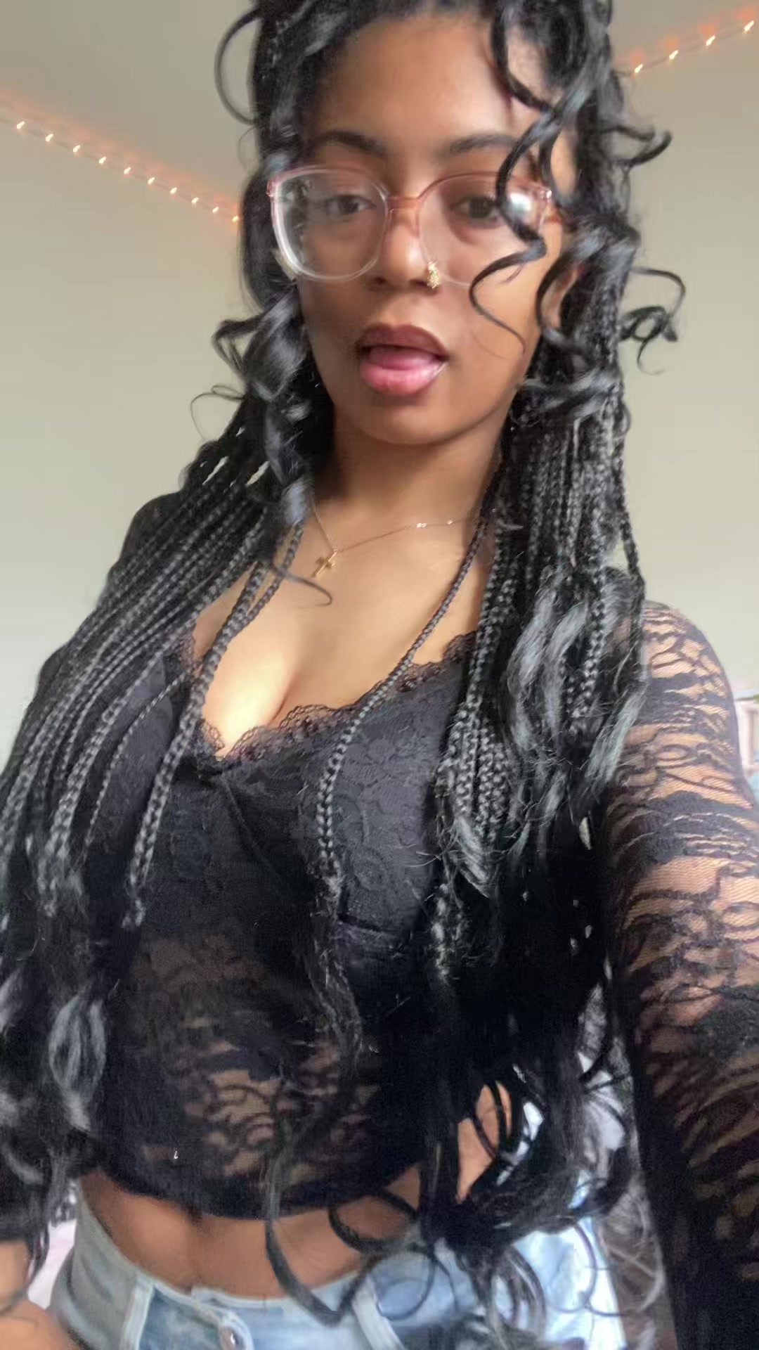 @monaberry_