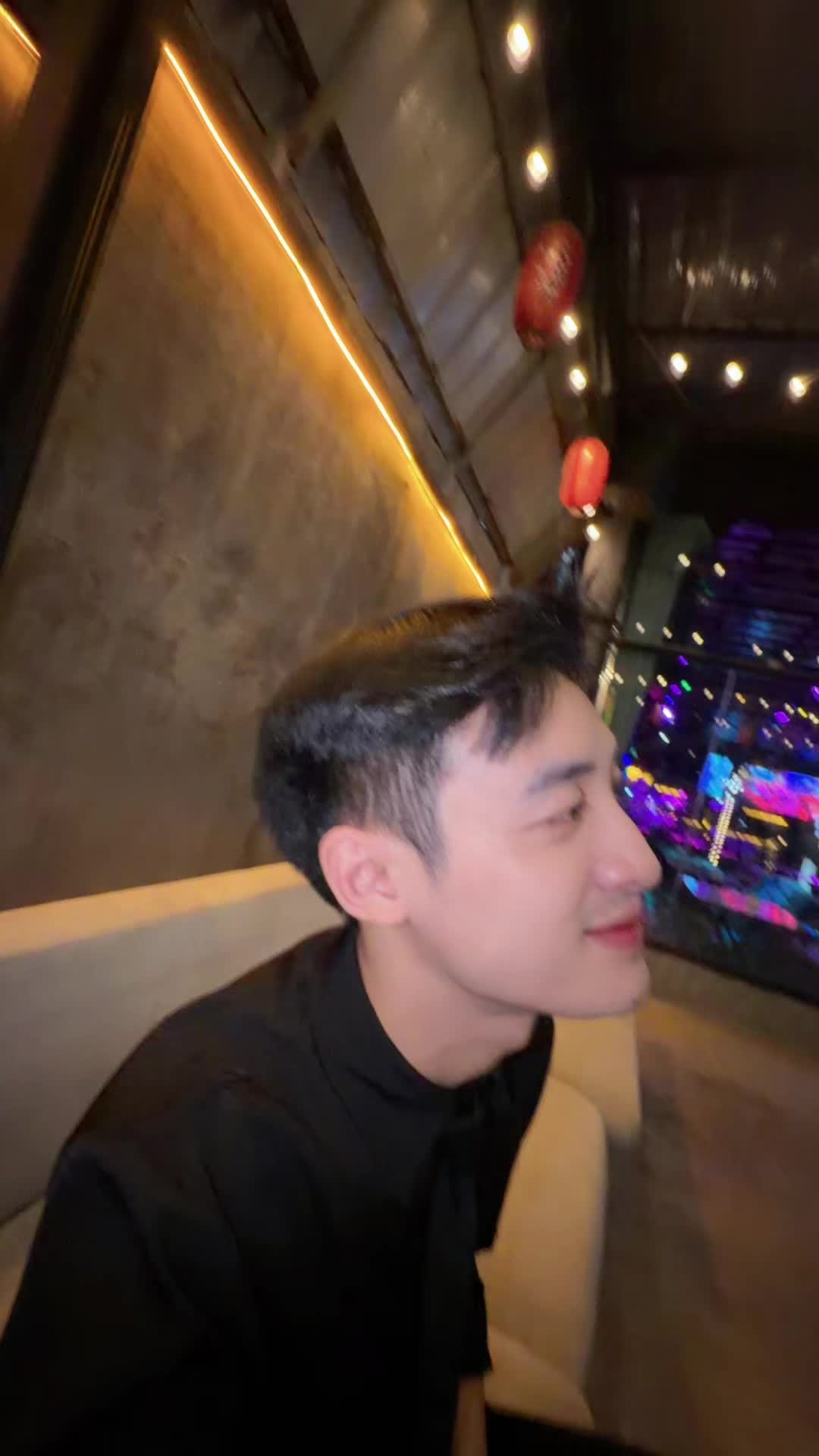 @ປໍ ຮ້ານKMຕົ້ນເຜິ້ງ🇱🇦