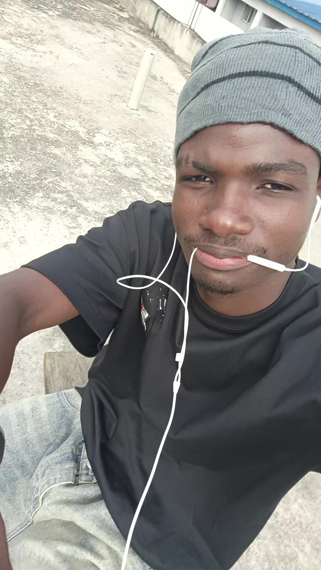 @Dylan Doue🇨🇮❤🇧🇪