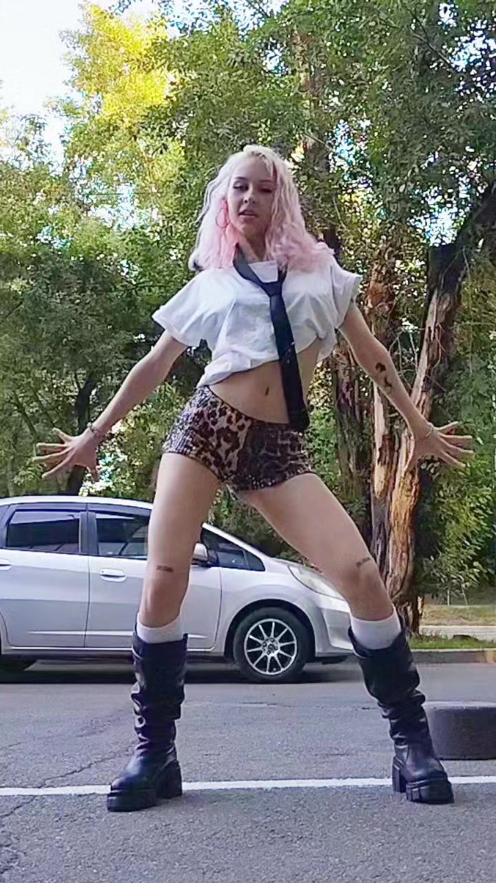 @лизя