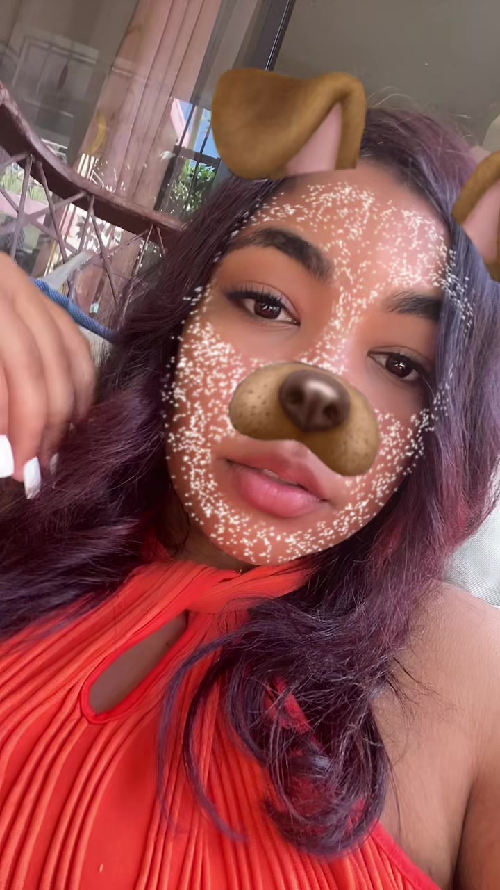 @Soy_Luz 💋🥺