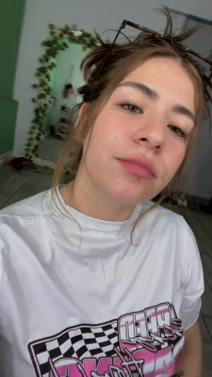 @Luz Estrada 🐺🖤