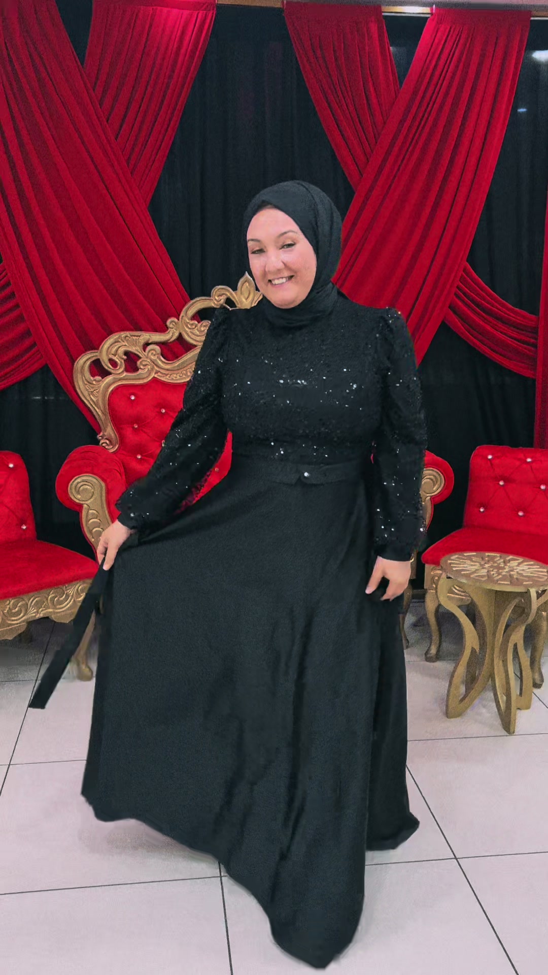 @Azizeakalın