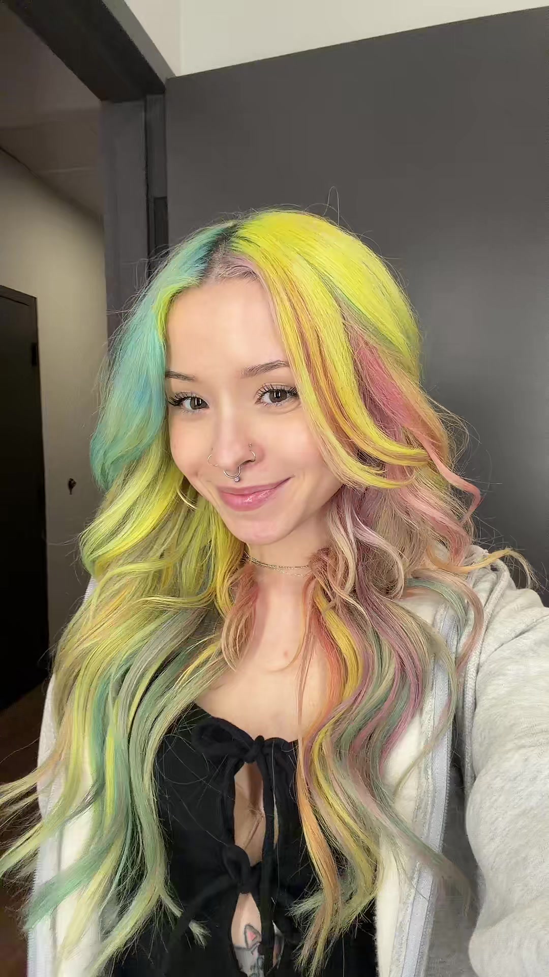 @laur.irl