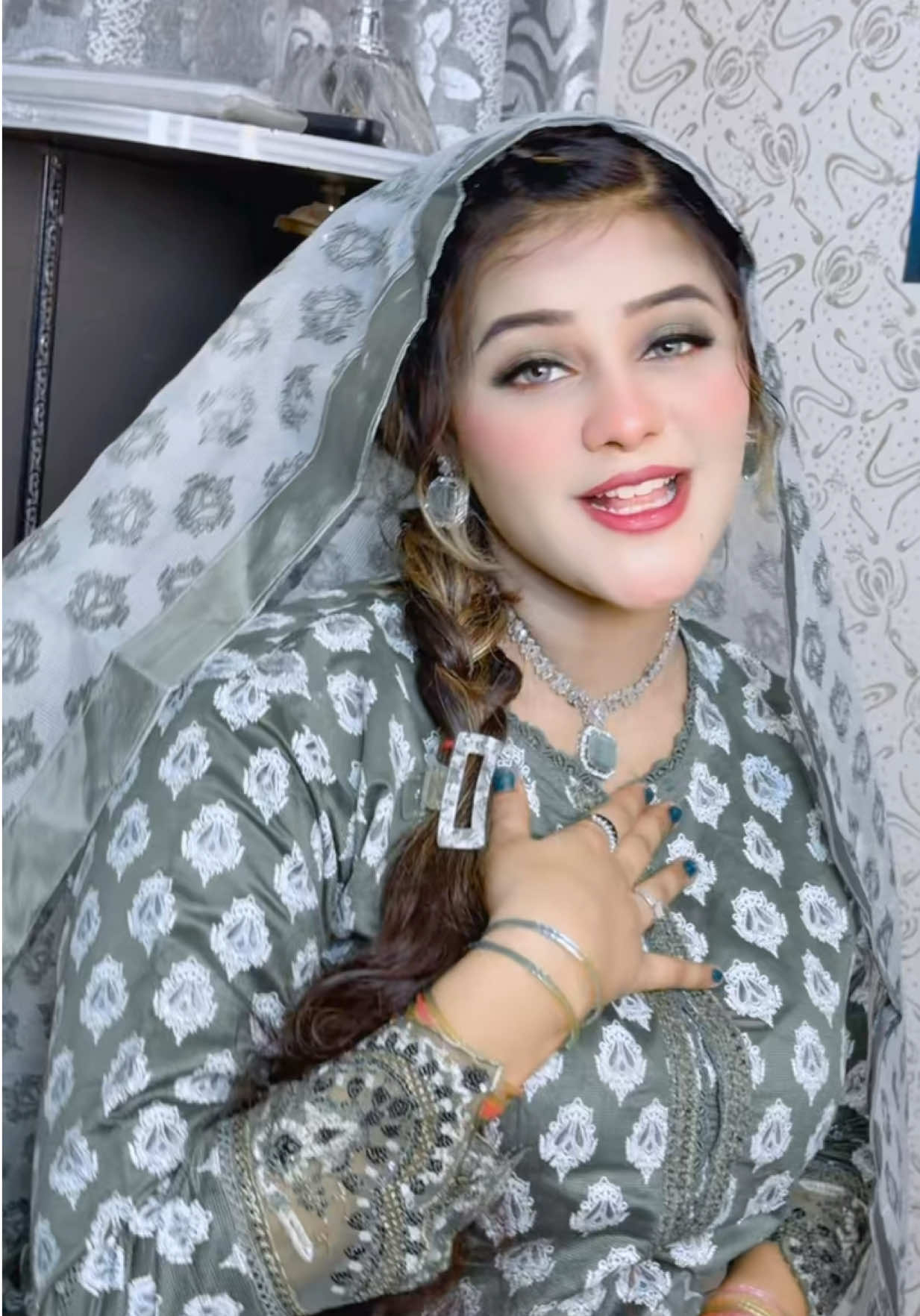 @Safeera Khan 💝