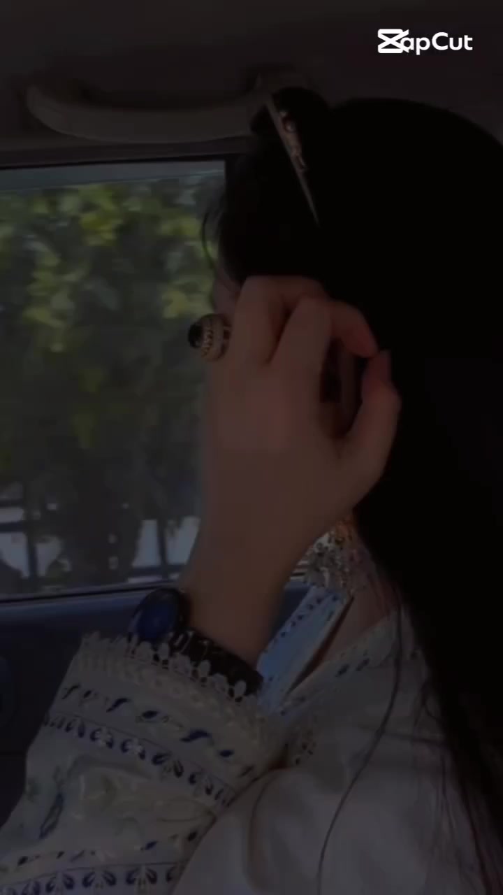 @Sienna 👩❤️👩🌹🍷🔥