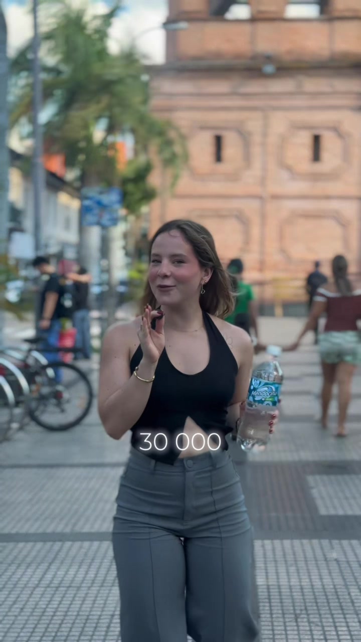 @_sofianunuez_