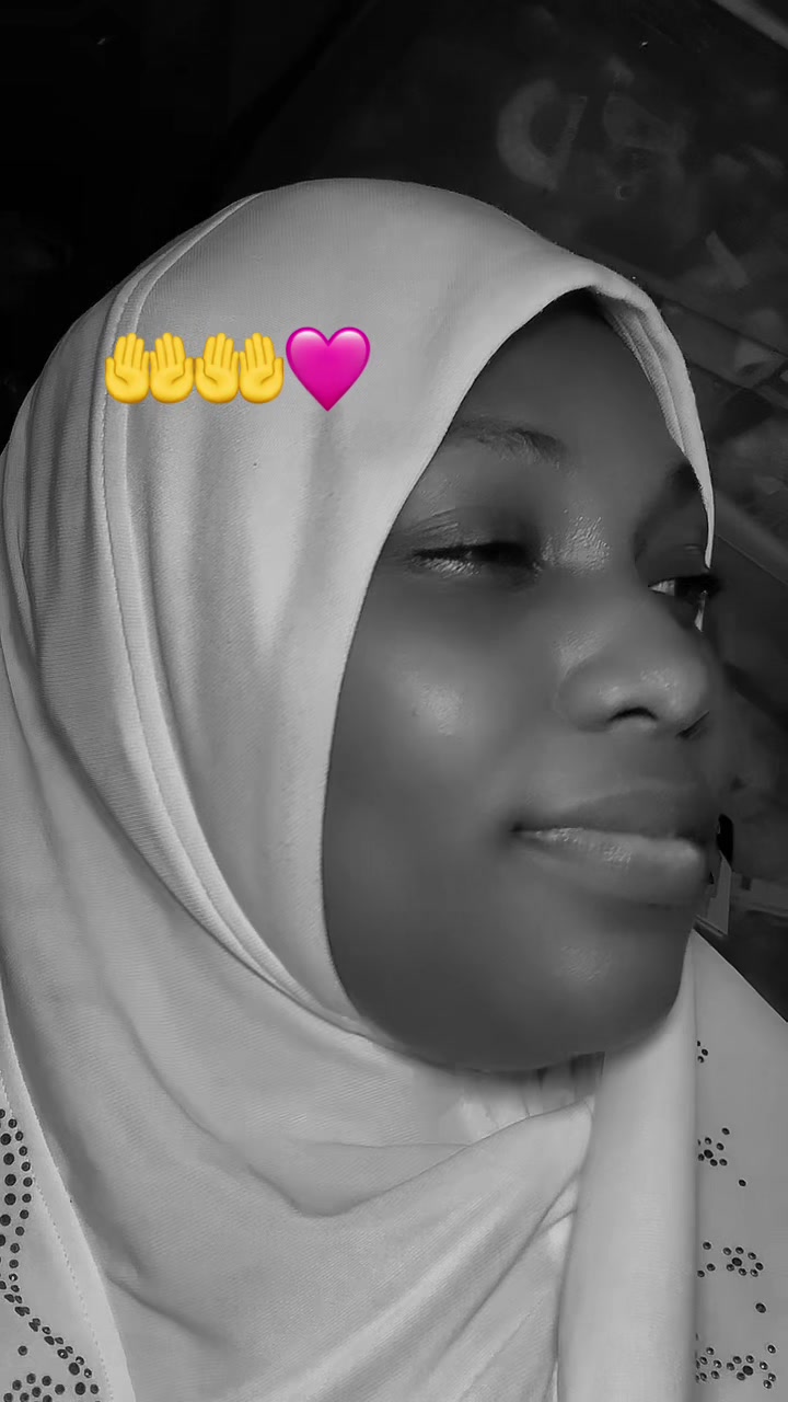 @إسلامية بنت عيسى 🌸