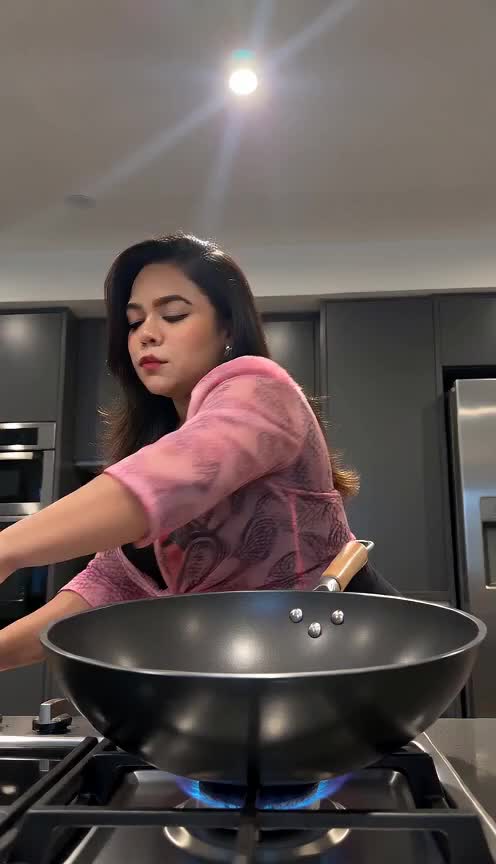 @PRIYA DARSINI ✨