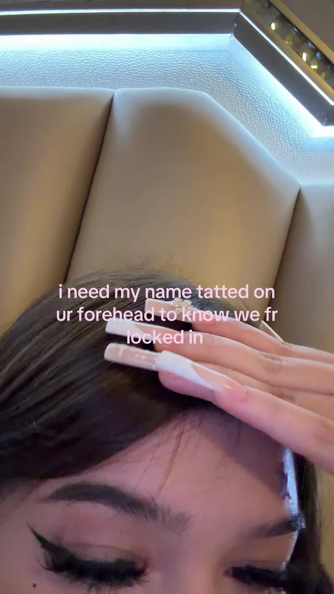 @♕