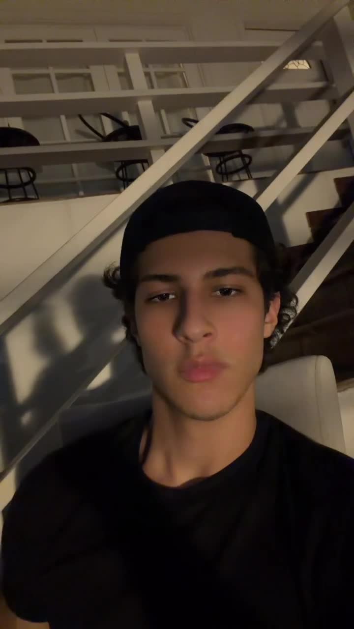 @marcushullaster