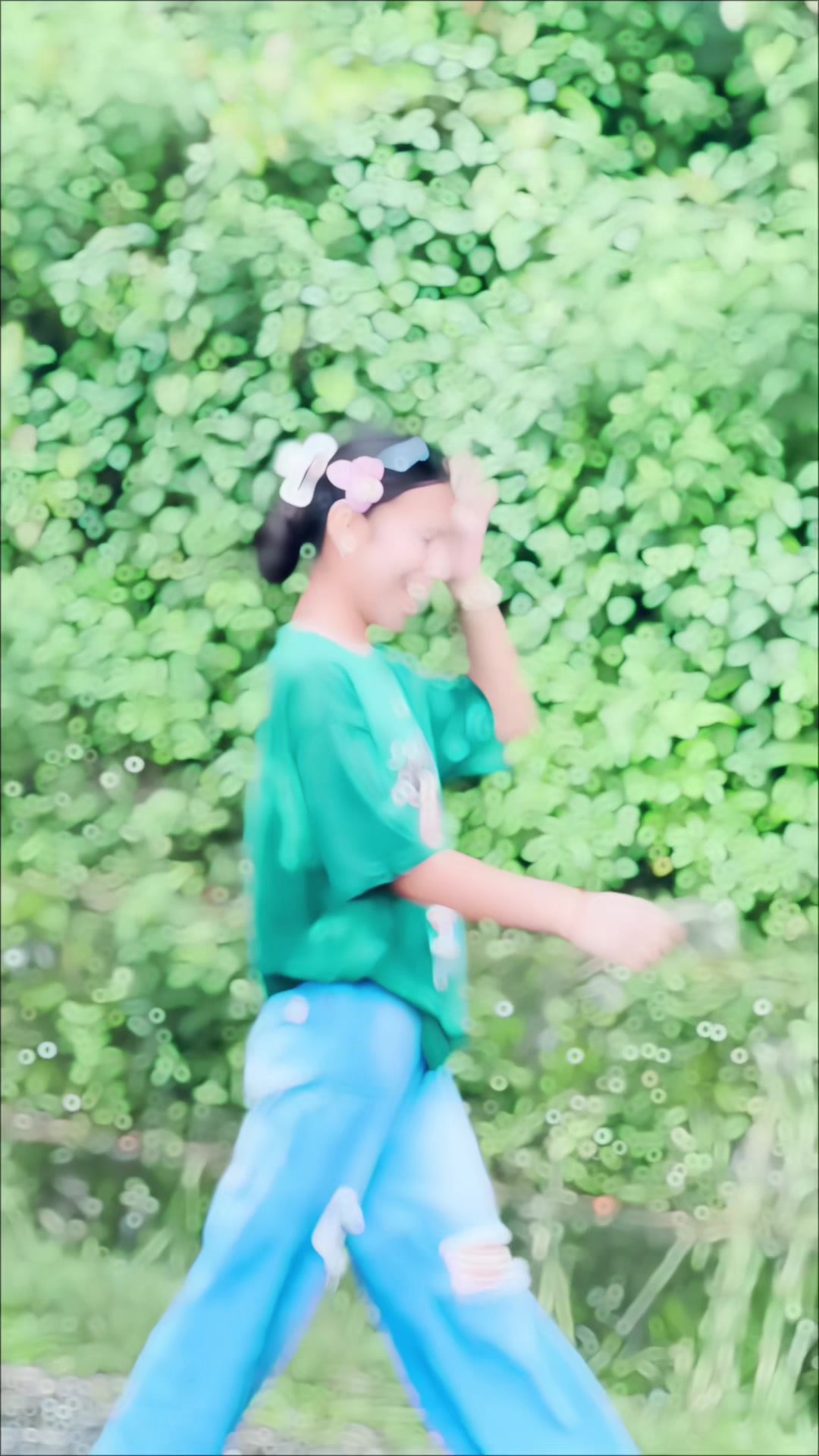 @𝐃𝐚𝐫𝐬𝐇𝐮𝐮✔︎
