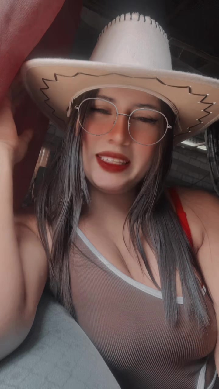 @Mari Vélez 🦋