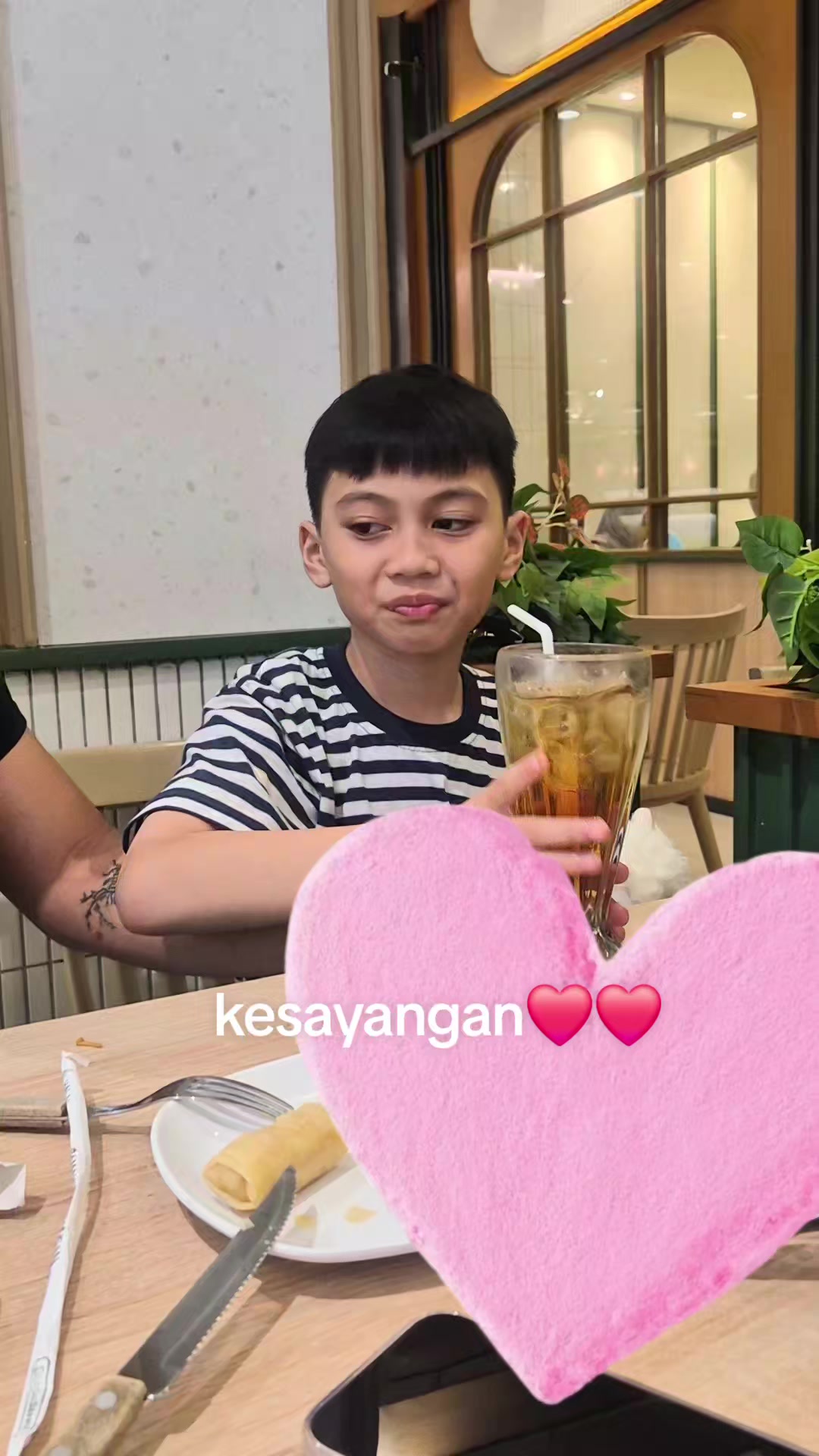 @yanie