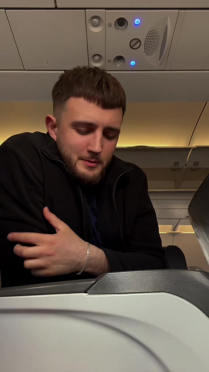 @DANYA✈️