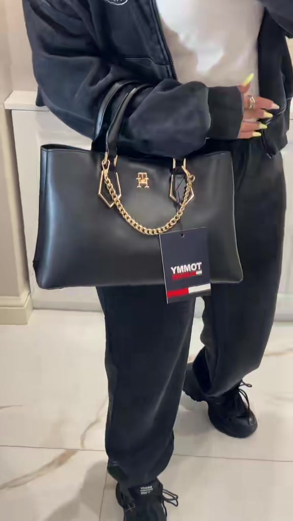 @leo.lux_bags