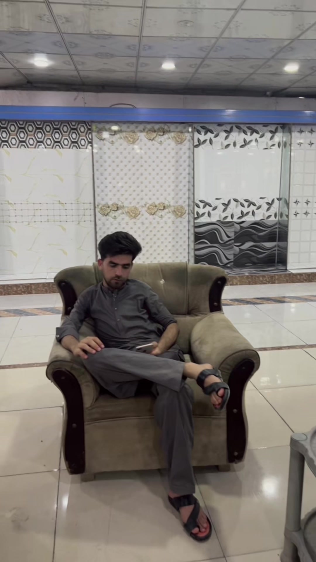 @nAzWaLy aLaK