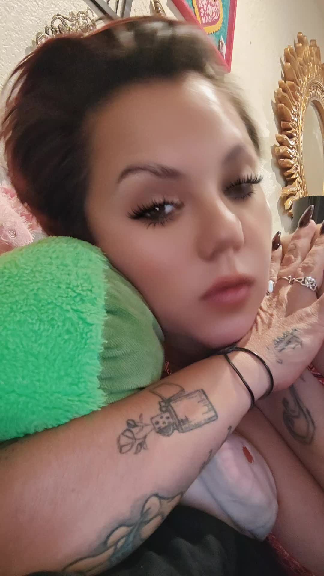 @mj