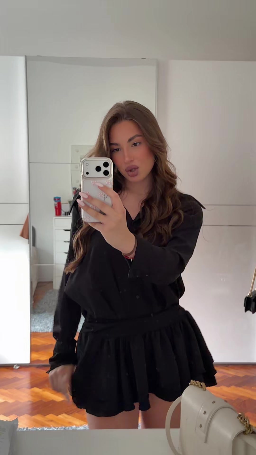@…