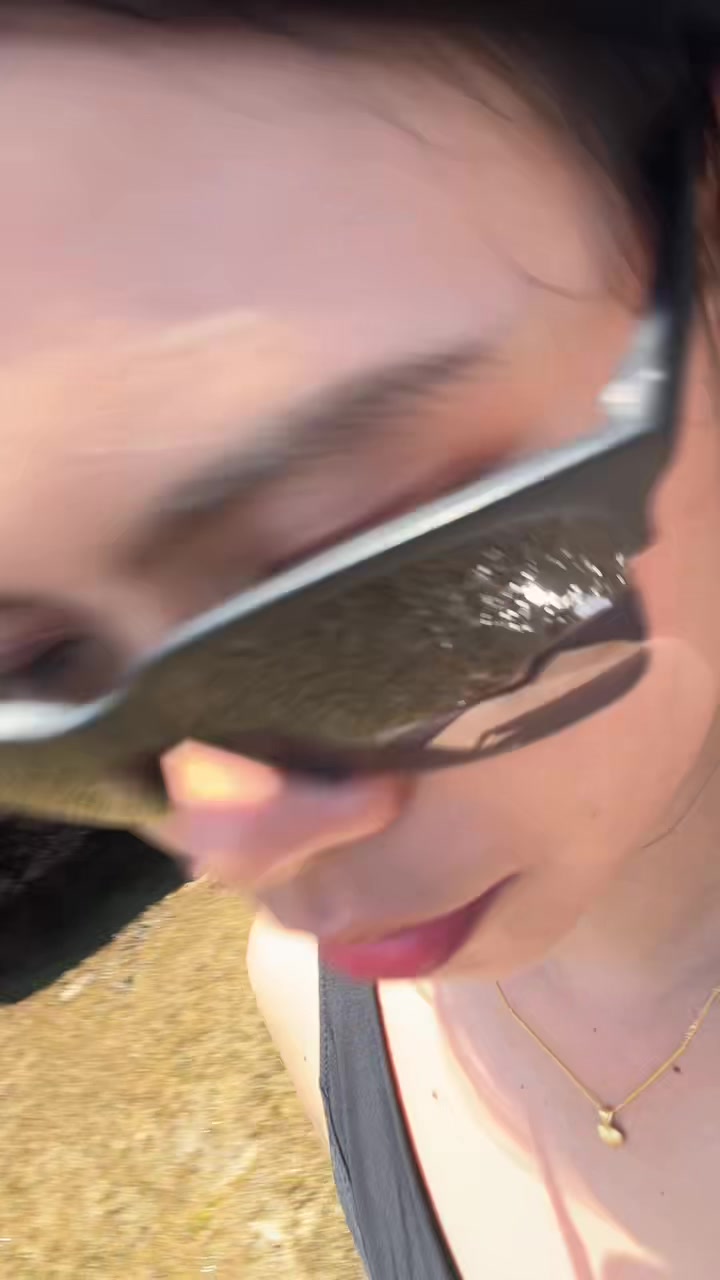 @lolit