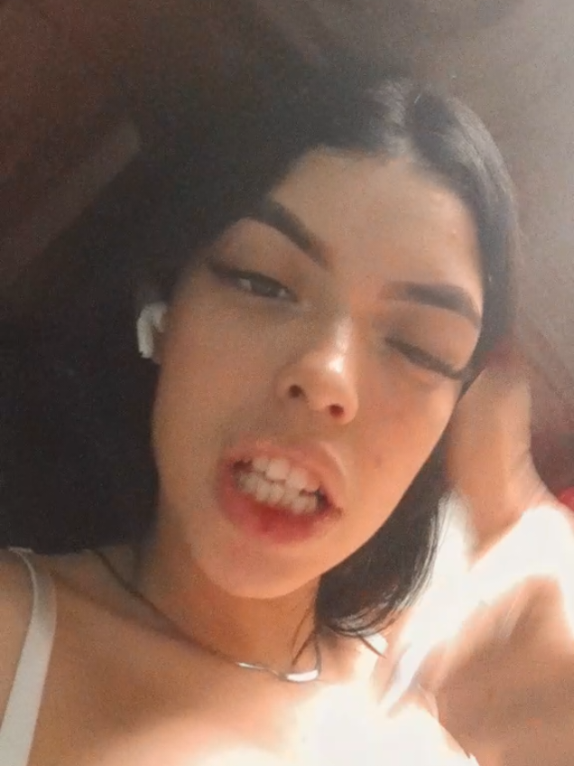 @Thaisinha ✨