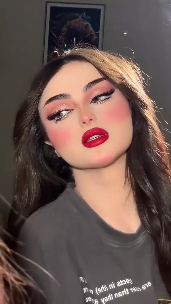 @ميكب ارتست مكة