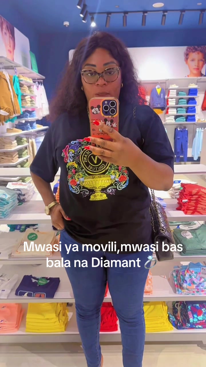 @Mwasi y’a movili