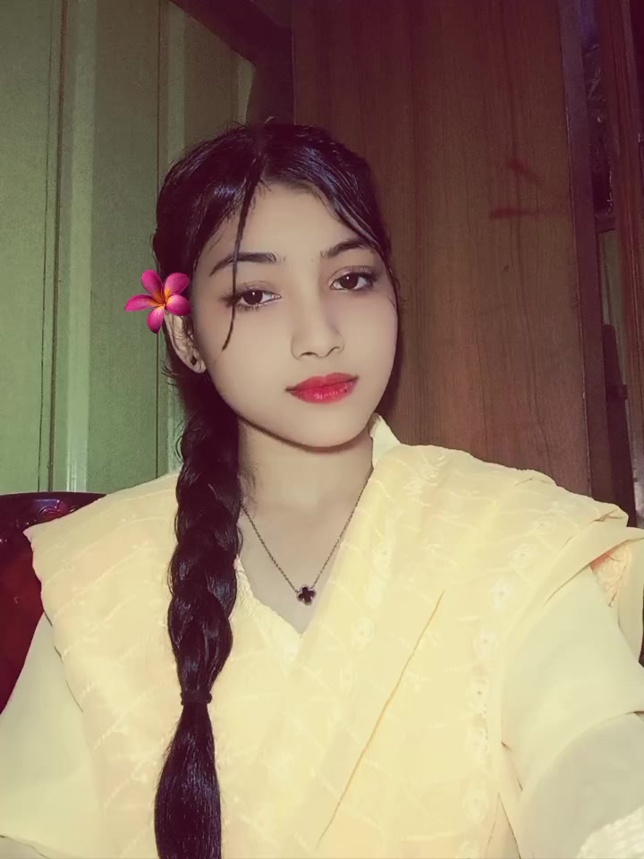 @🎀𝐁𝐢𝐓𝐡𝐢🎀