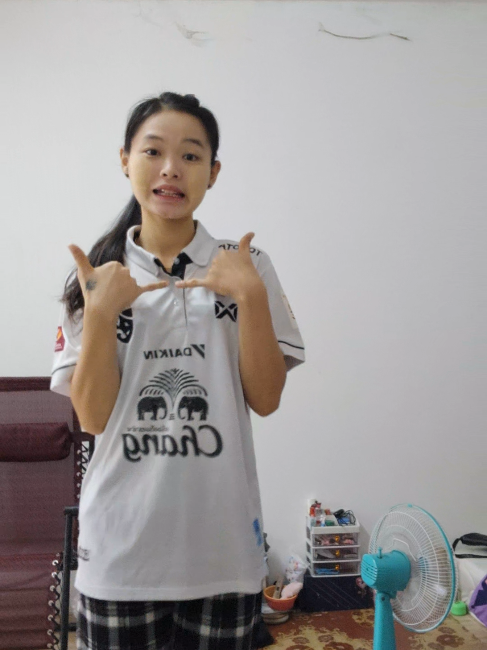 @Khin Gyi kyal