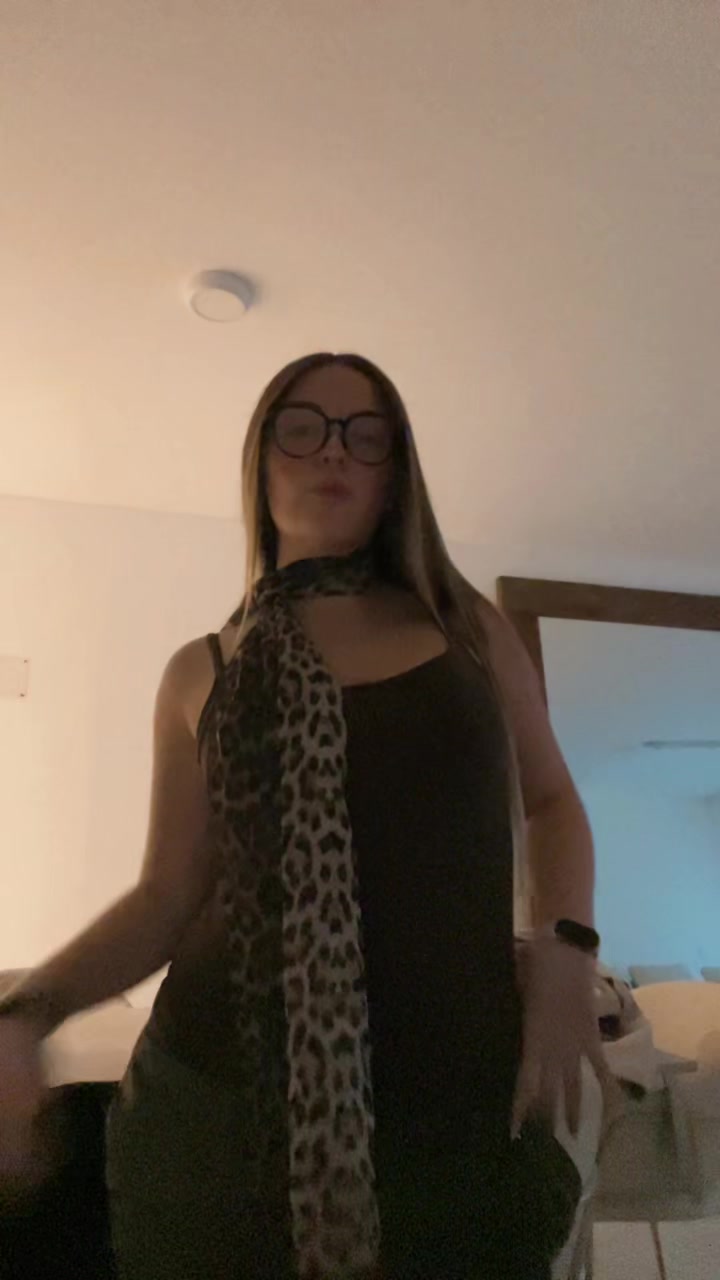 @vv__12