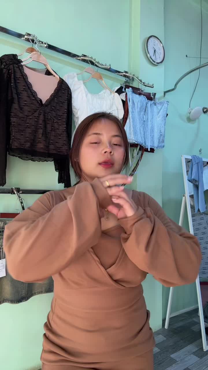 @Swe Eain ( 小英 )🌷